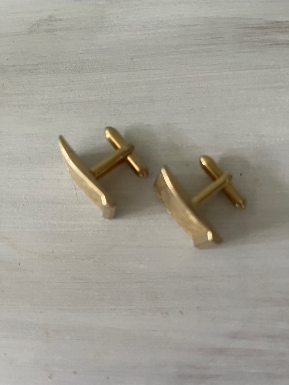 SWANK Gold-Tone Rectangular Cuff Links - Picture 3 of 7